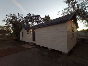 7415 El Paso Street, Houston TX 77020