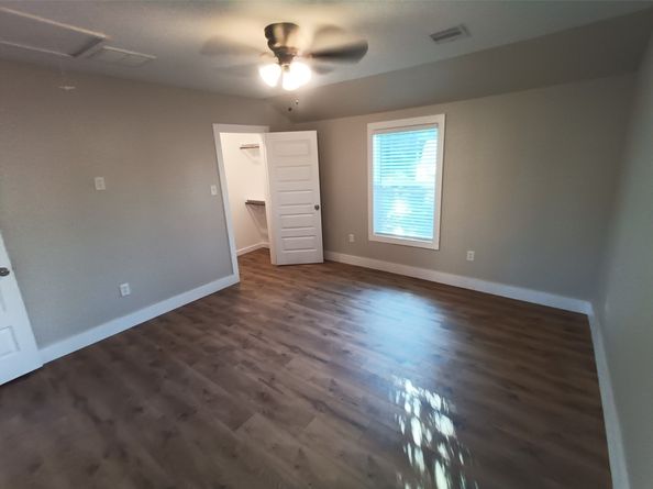 7415 El Paso Street, Houston TX 77020