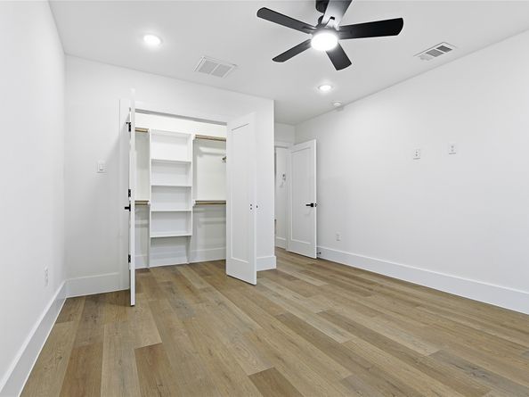 4525 Walker Street, Houston TX 77023