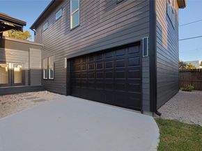 4525 Walker Street, Houston TX 77023