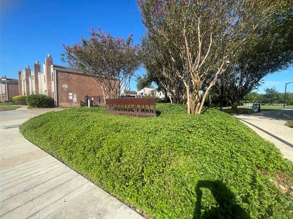 3900 Woodchase Drive 50, Houston TX 77042