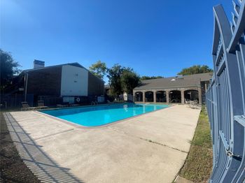 3900 Woodchase Drive