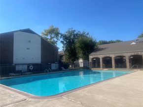 3900 Woodchase Drive 50, Houston TX 77042