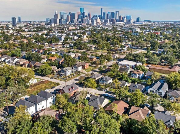 2612 Isabella Street, Houston TX 77004