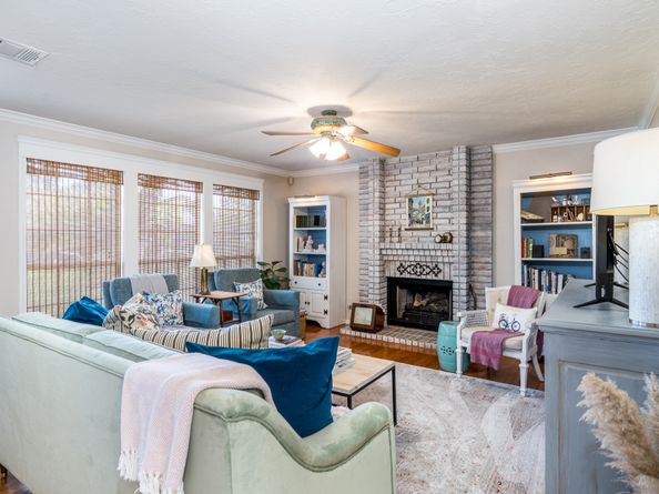 16502 Rainbow Lake Road, Houston TX 77095