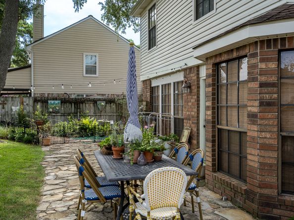 16502 Rainbow Lake Road, Houston TX 77095