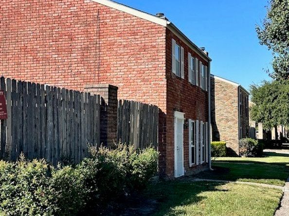 4252 Belle Park Drive 4252, Houston TX 77072