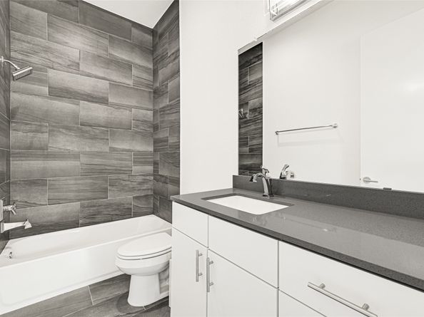 449 W 25th Street C, Houston TX 77008