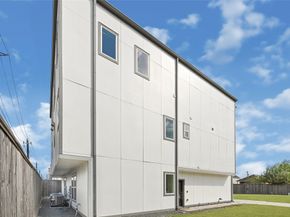 449 W 25th Street C, Houston TX 77008