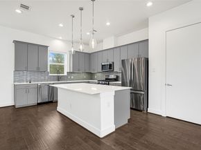 449 W 25th Street C, Houston TX 77008