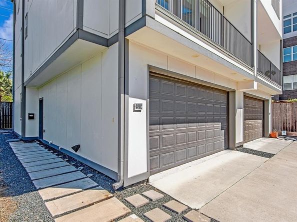 449 W 25th Street C, Houston TX 77008