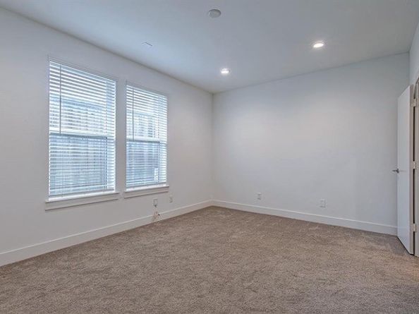 449 W 25th Street C, Houston TX 77008