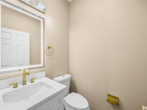 6719 Roanoke Street, Houston TX 77028