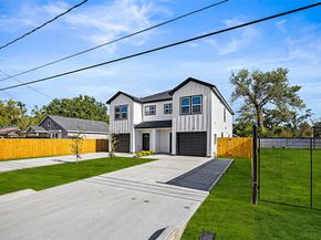 6719 Roanoke Street, Houston TX 77028