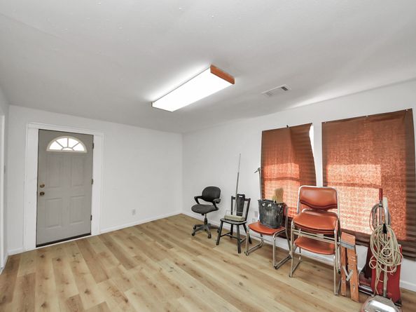 5303 Lyons Avenue 4, Houston TX 77020