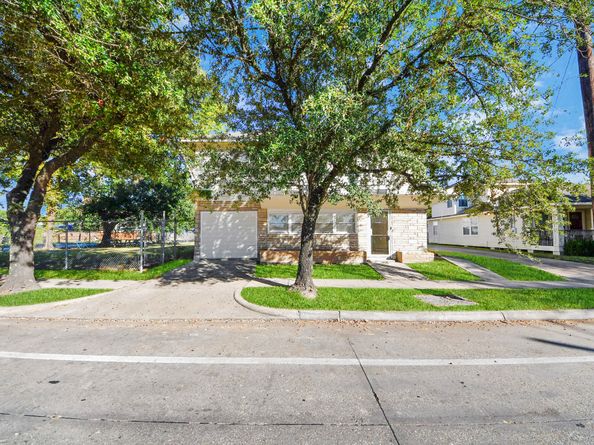 5303 Lyons Avenue 4, Houston TX 77020