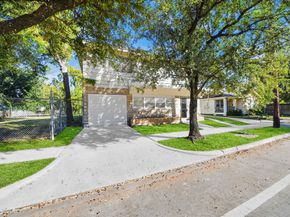 5303 Lyons Avenue 4, Houston TX 77020