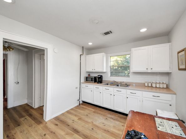 5303 Lyons Avenue 4, Houston TX 77020