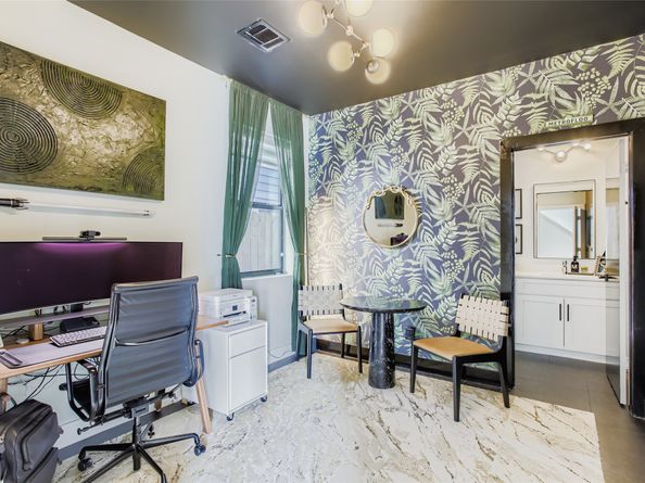 9613 Marlive Lane A, Houston TX 77025