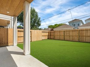 710 Waverly Street D, Houston TX 77007