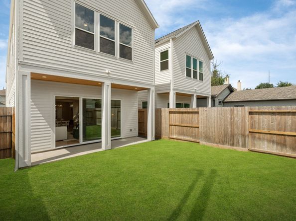 710 Waverly Street D, Houston TX 77007