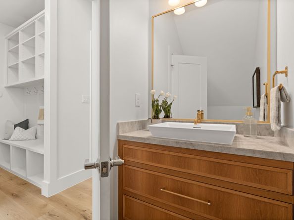 710 Waverly Street D, Houston TX 77007