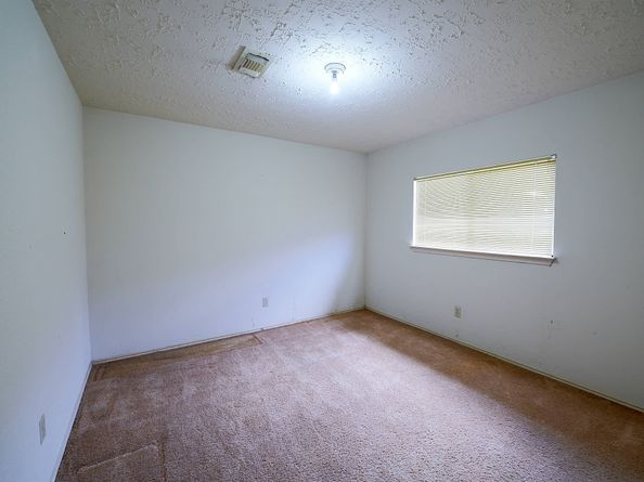 11911 E Marsham Circle, Houston TX 77066