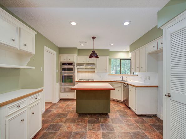 10715 E Timberwagon Circle, Spring TX 77380