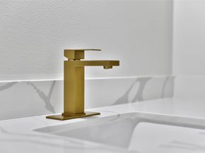 5411 Fairgreen Lane, Houston TX 77048