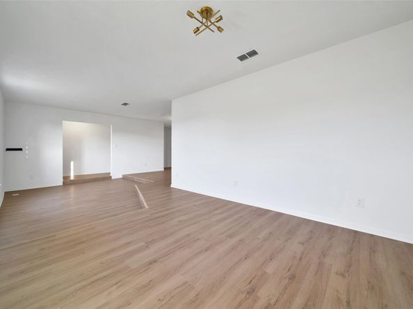 5411 Fairgreen Lane, Houston TX 77048