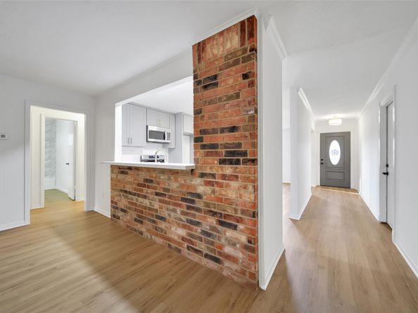 5411 Fairgreen Lane, Houston TX 77048