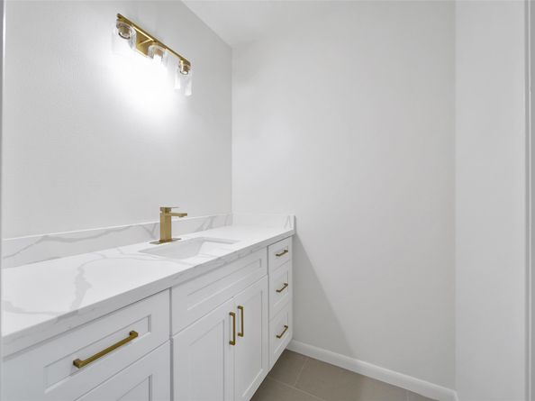 5411 Fairgreen Lane, Houston TX 77048