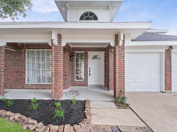 17527 Hamilwood Drive, Houston TX 77095