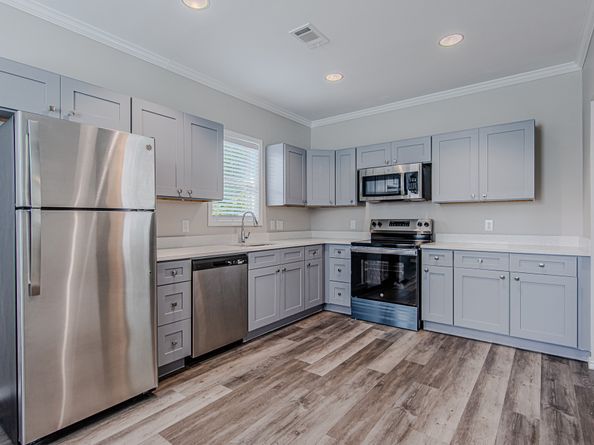 3704 Sauer Street, Houston TX 77004