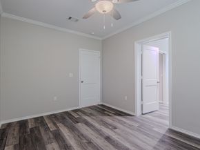 3704 Sauer Street, Houston TX 77004