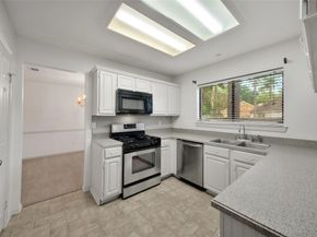 34 Village Knoll Place, The Woodlands TX 77381