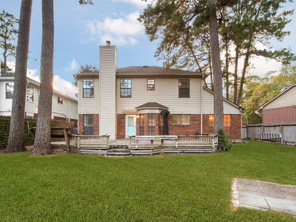34 Village Knoll Place, The Woodlands TX 77381