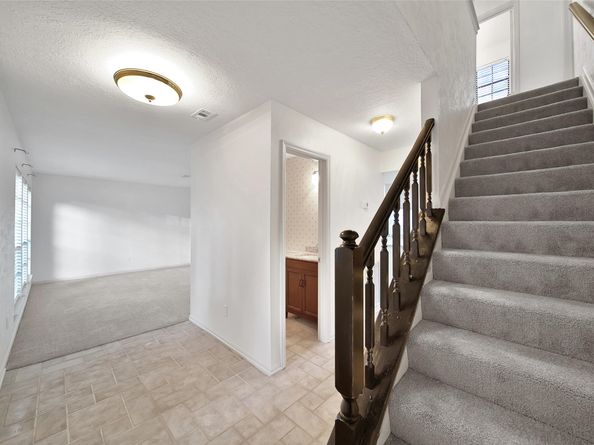 34 Village Knoll Place, The Woodlands TX 77381