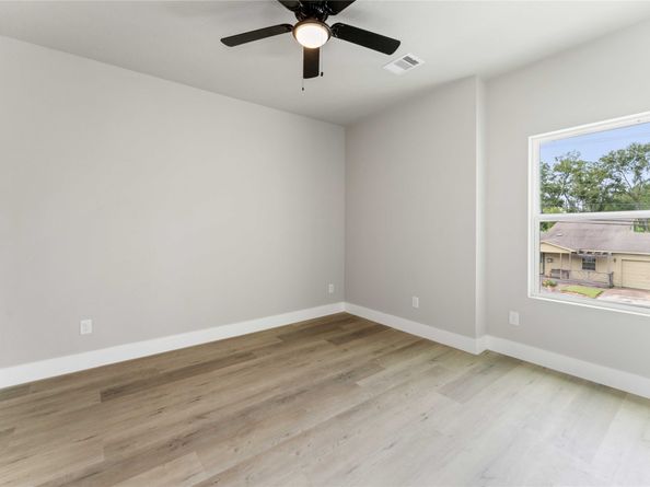 5420 Lynnfield Street A/B, Houston TX 77028