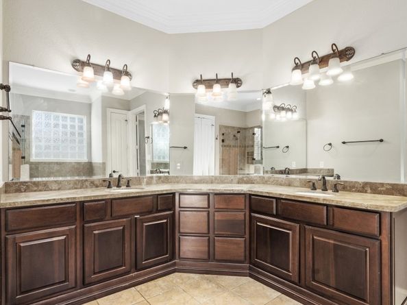 5511 Darnell Street, Houston TX 77096