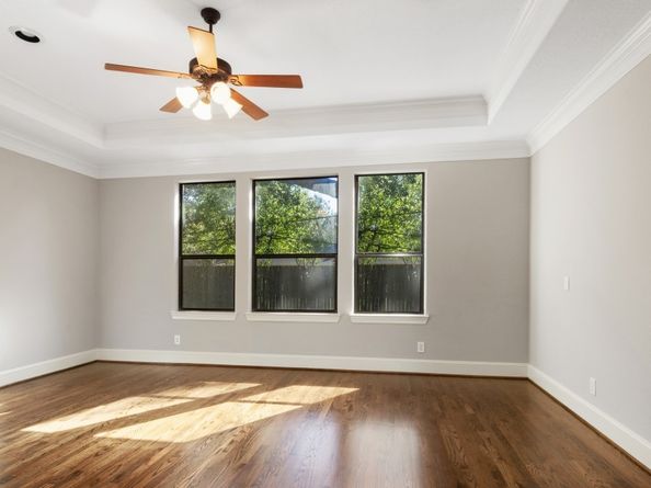 5511 Darnell Street, Houston TX 77096