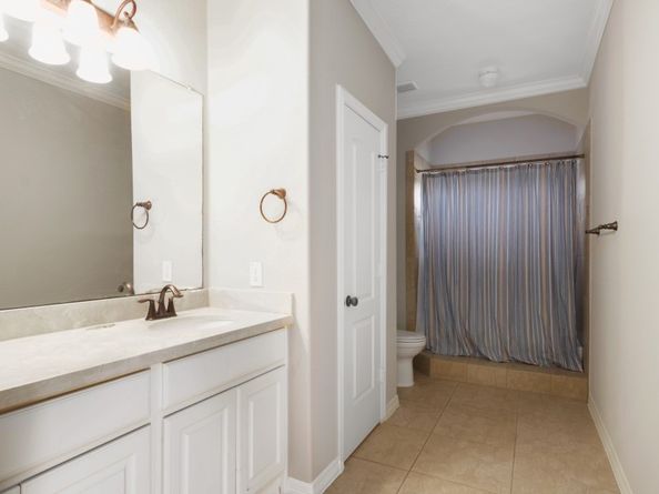 5511 Darnell Street, Houston TX 77096