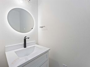 5222 Gold Street, Houston TX 77026