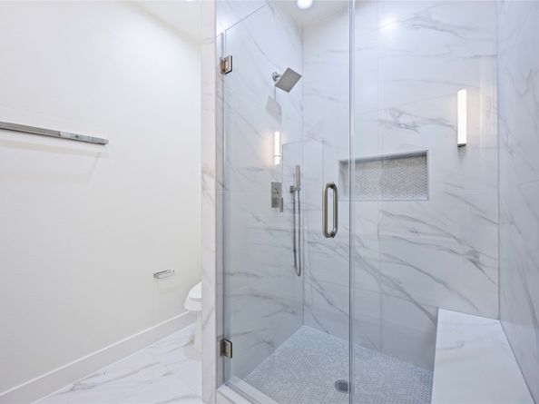 5222 Gold Street, Houston TX 77026