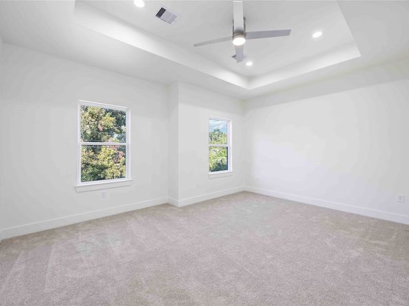 5222 Gold Street, Houston TX 77026