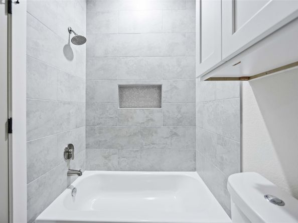 5222 Gold Street, Houston TX 77026