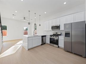 5222 Gold Street, Houston TX 77026