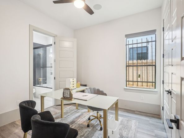 3512 Cobb Street, Houston TX 77004
