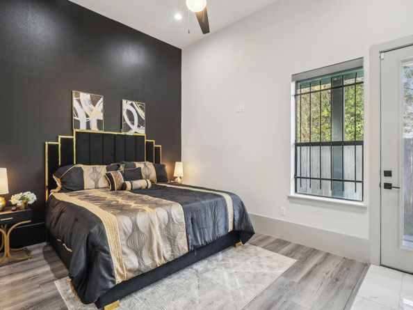 3512 Cobb Street, Houston TX 77004