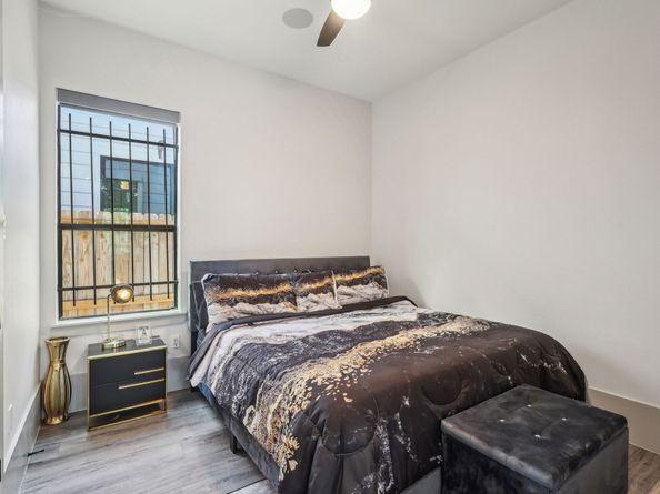 3512 Cobb Street, Houston TX 77004